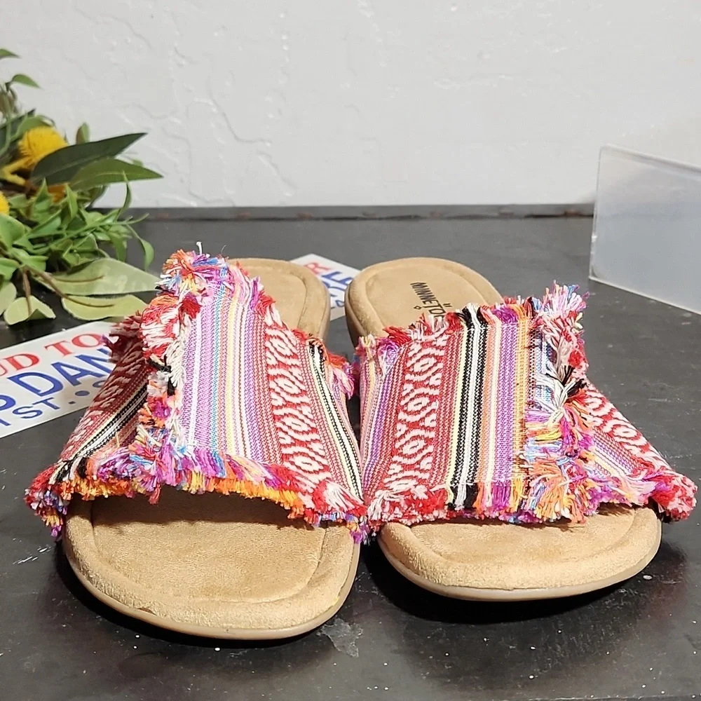 MINNETONKA Frayed Blanket Sandals 9W
